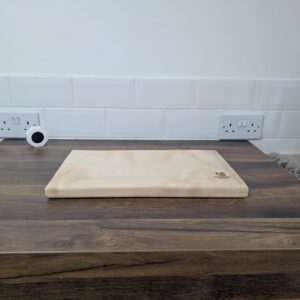 Luxury Sycamore Hardwood Board – Medium (Live Edge, Resin Finish)